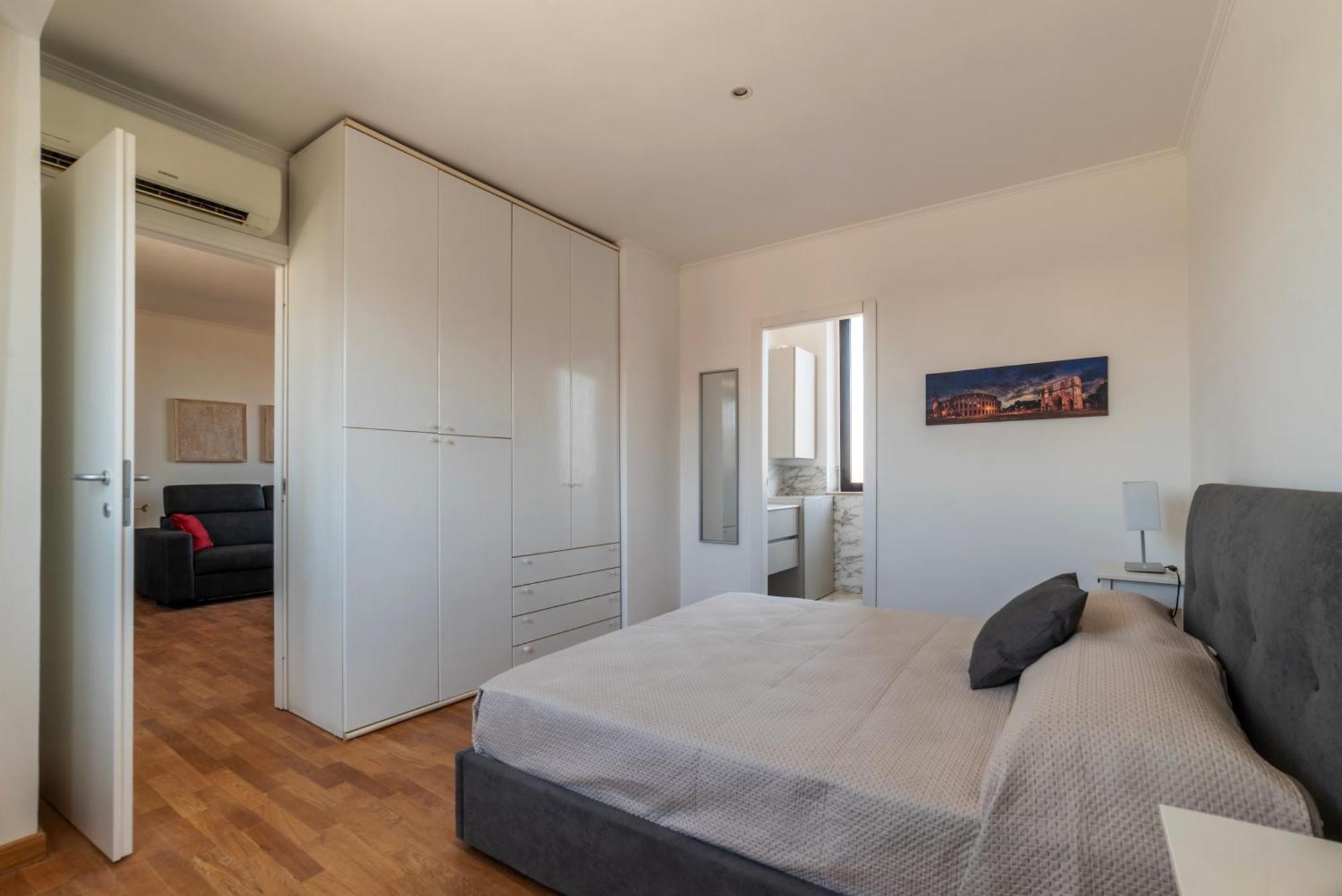Mm San Giovanni Apartment Рим Экстерьер фото